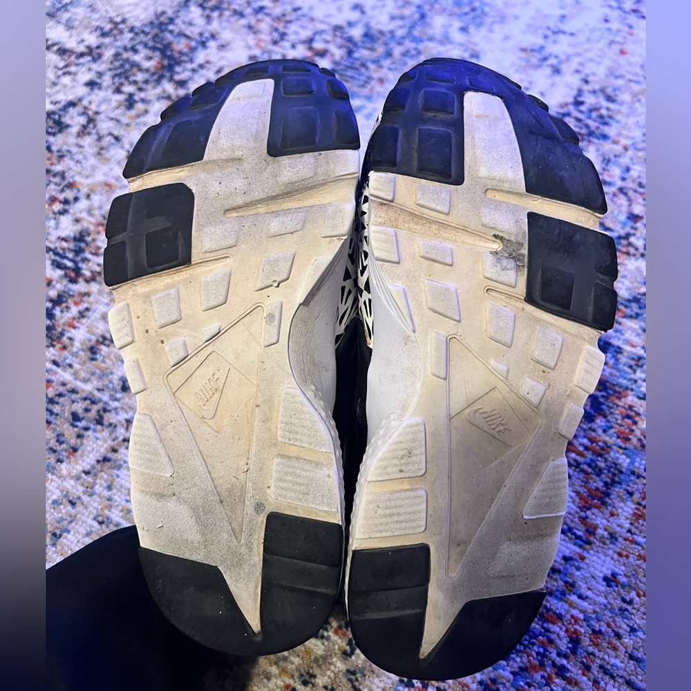 Women Air Huarache - Picture 3 of 11